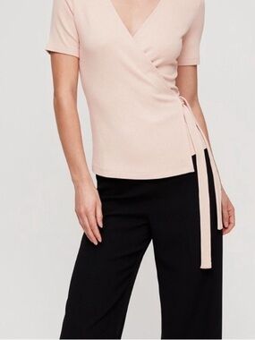 Aritzia Babaton Sz S Dashiell Wrap Short Sleeve Pink Ribbed Top